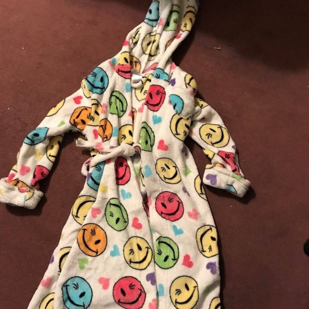 JOE BOXER ROBE SMILEY FACES AND HEARTS